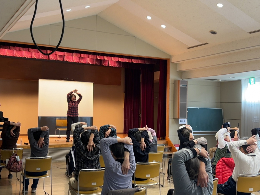 【市民センター】12月14日（日）開催 「今日からはじめる 心と体のヨガ習慣 〜やさしい椅子ヨガと自然の癒し〜」