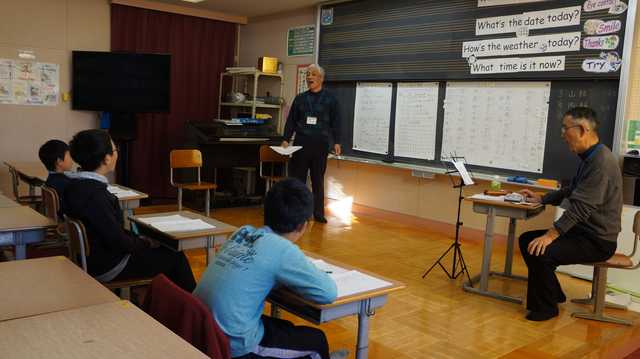 鴻巣市立中央小学校「放課後子ども教室」に参加