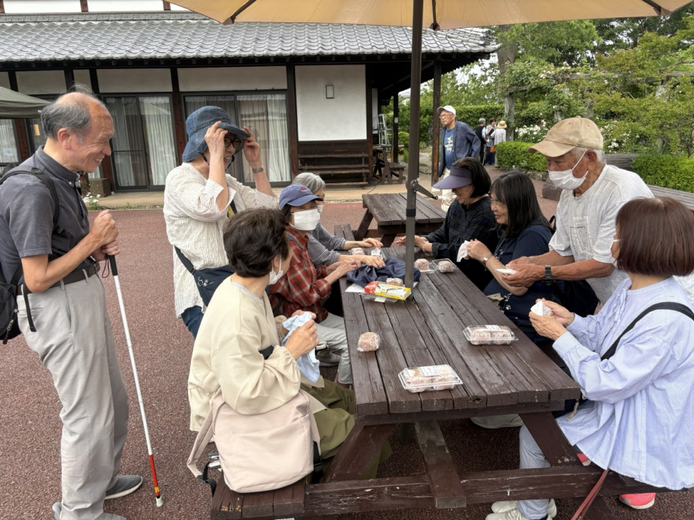 「いがまんじゅう」で一息