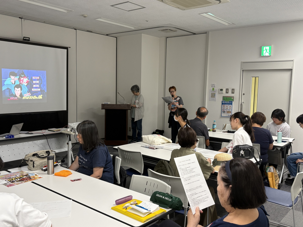 音声ガイドの実演中